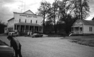 Old Rock Bridge Post Office - Store - Restaurant