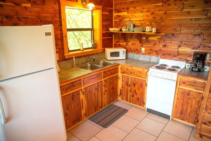 Missouri Romantic Treehouse Cabin Whispering Pine