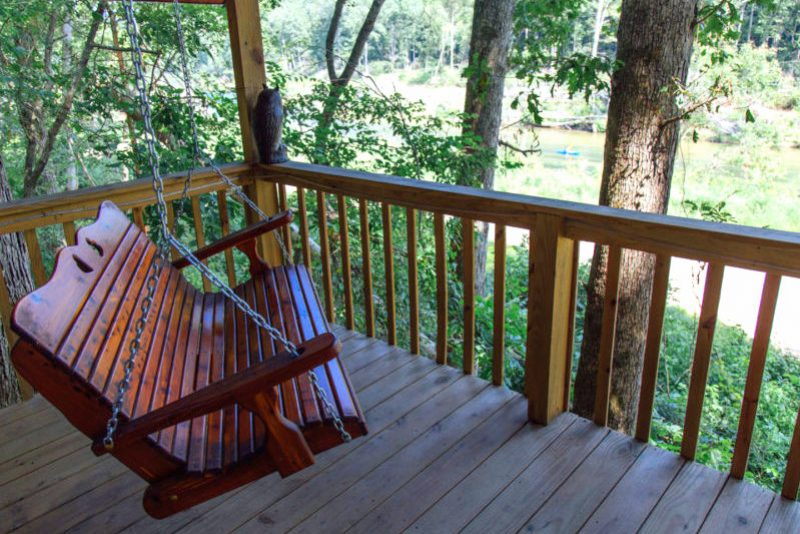 Missouri Romantic Treehouse Cabin White Oak