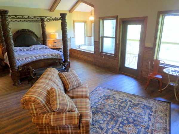 Missouri Romantic Kingfisher Cabin