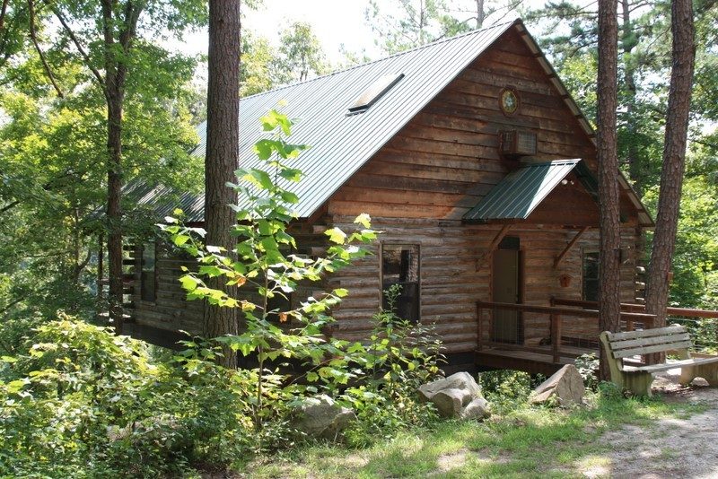 Mountain Log Lookout Missouri Treehouse Cabin