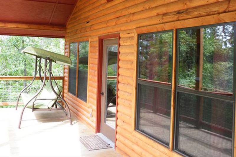 The Dogwood Cabin