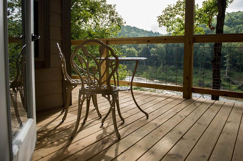 Hideaway deck