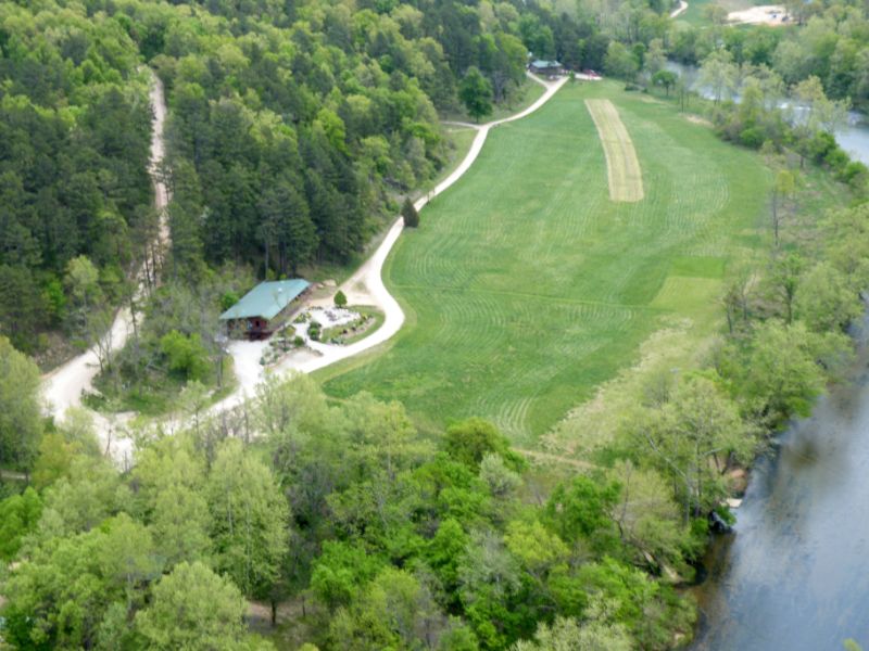 Missouri Vacation Treehouse Cabins