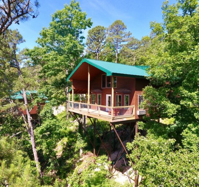 Missouri Romantic Honeymoon Cabin for two
