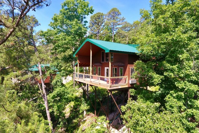 Redbud Treehouse Cabin
