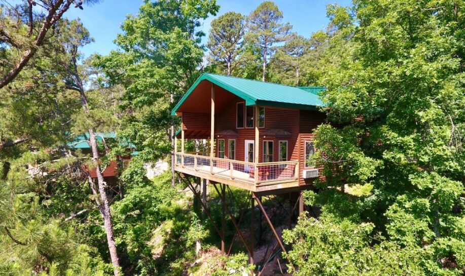 Missouri Romantic Honeymoon Cabin for two