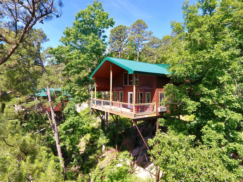 Missouri Romantic Honeymoon Cabin for two