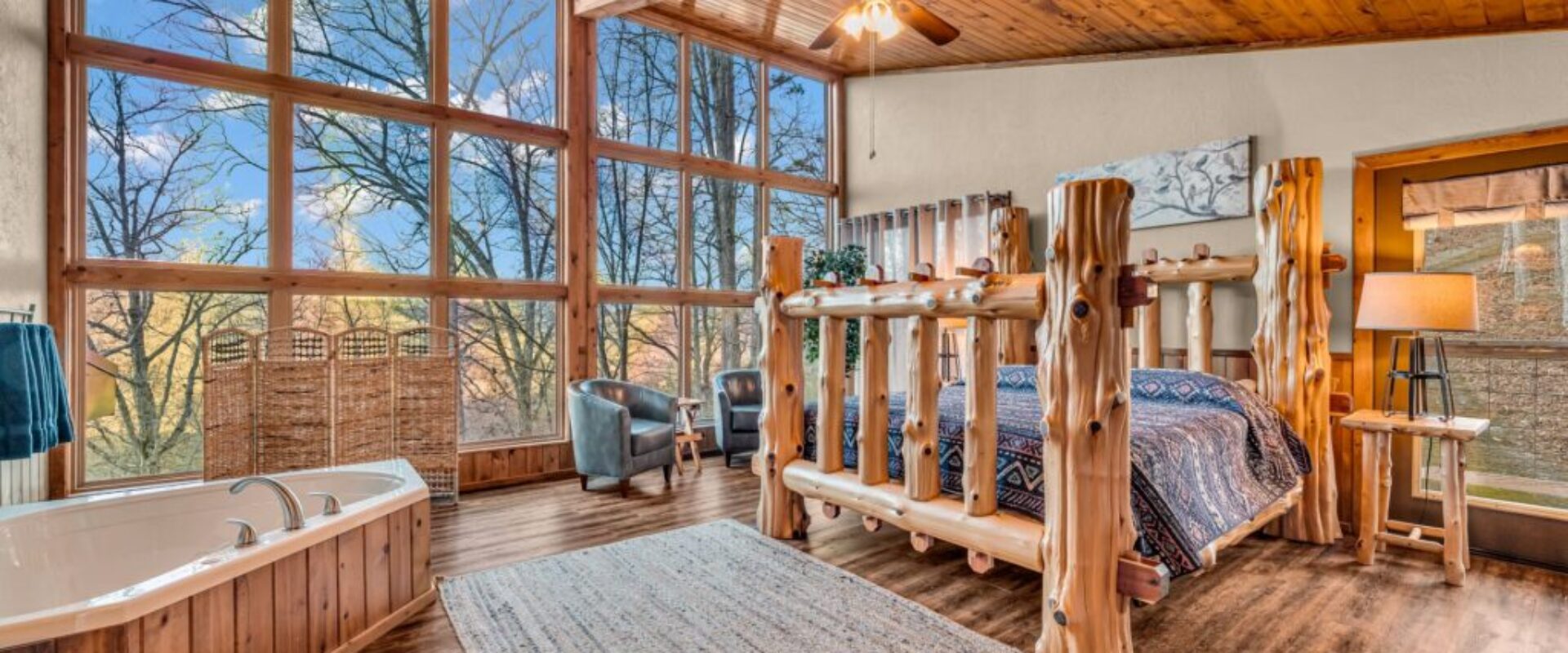 Cliff House Treehouse Suite Treehouse Suite overlooking the cliff