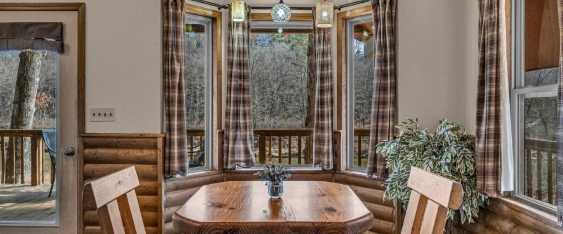 White Oak Cabin Kitchen Table Cabin for two on the river in the Missouri Ozarks